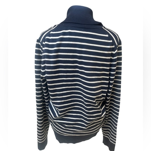 Banana Republic Long Sleeve Stripe V Neck Collar Top in Blue and White Size XL - Picture 2 of 4